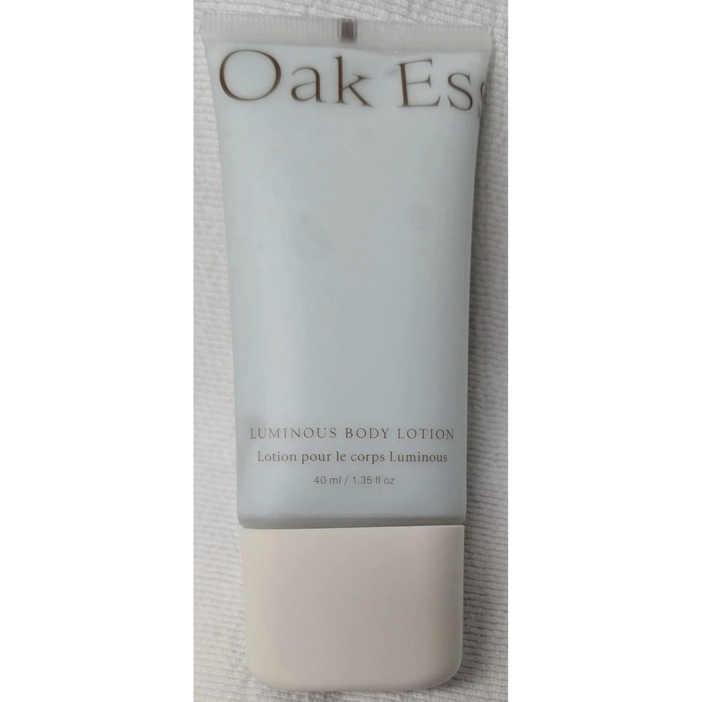 Oak Essentials LUMINOUS BODY LOTION 1.35 FL OZ